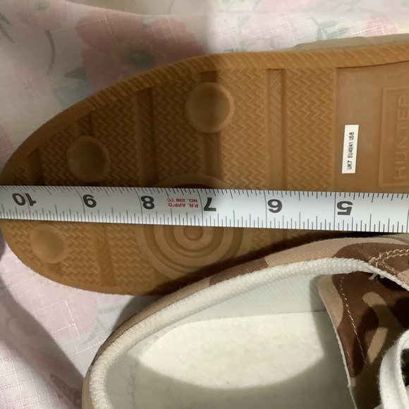 Hunter - Picture 12 of 12